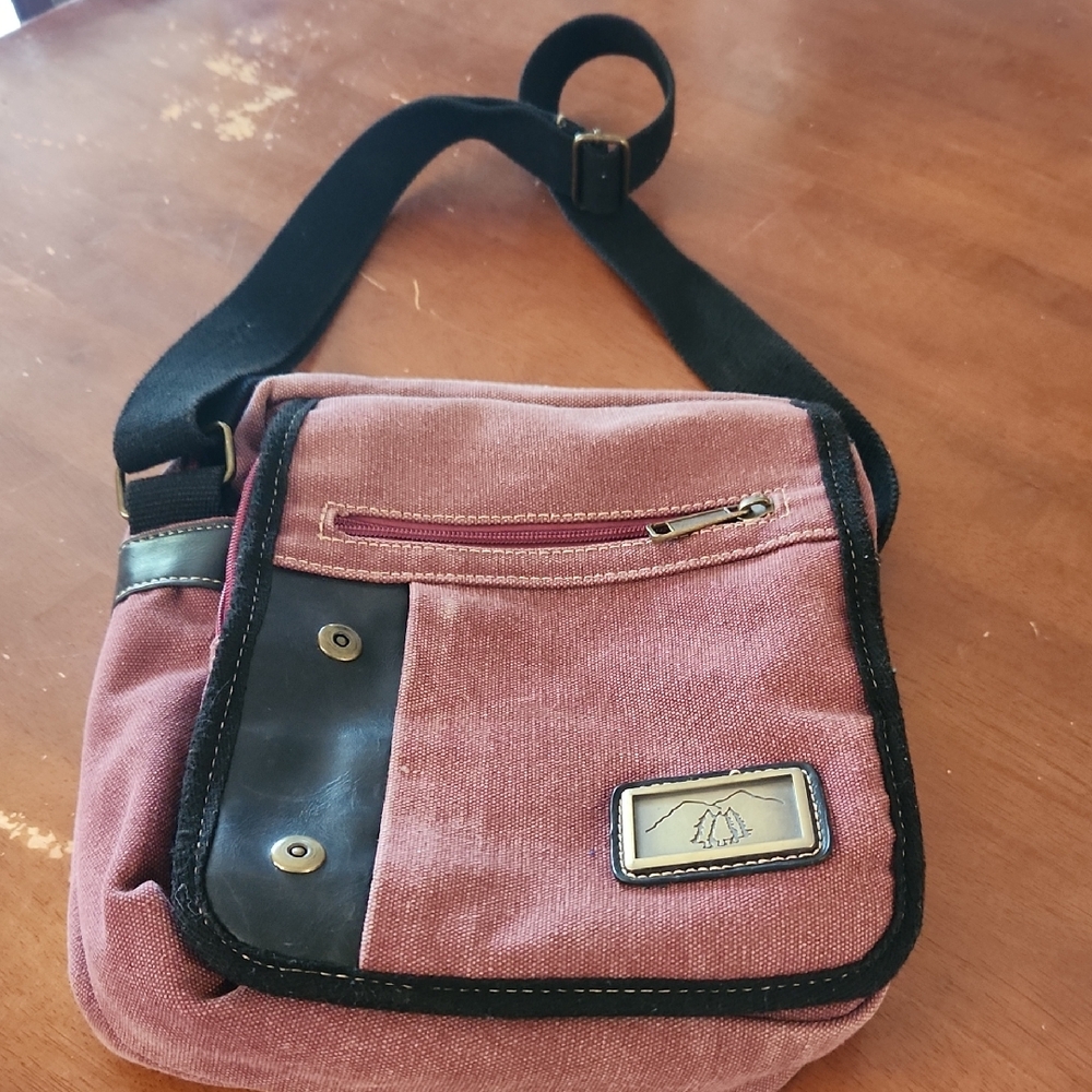 PRAIRIE SCHOONER 3967 Shoulder Bag, Burgundy